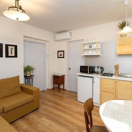 Wehost Liberty Square Apartments Tbilisi Esterno foto