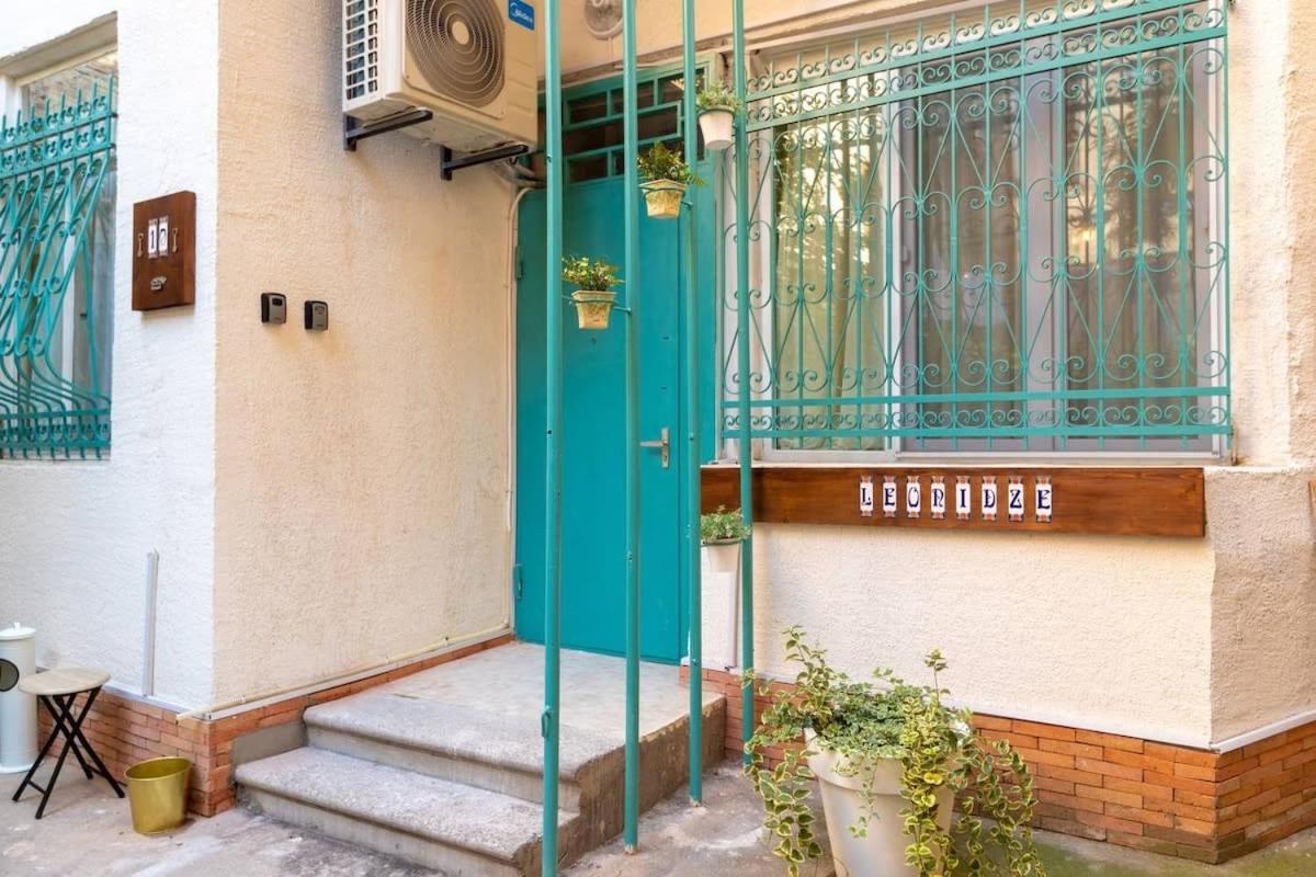 Wehost Liberty Square Apartments Tbilisi Esterno foto