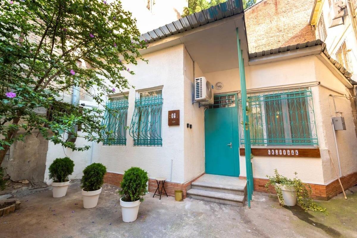Wehost Liberty Square Apartments Tbilisi Esterno foto